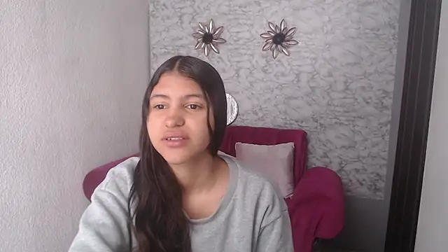 Snapshot of Evagirl69 chatting on October 10, 12:17 pm Evagirl69 online show from October 10, 12:17 pm