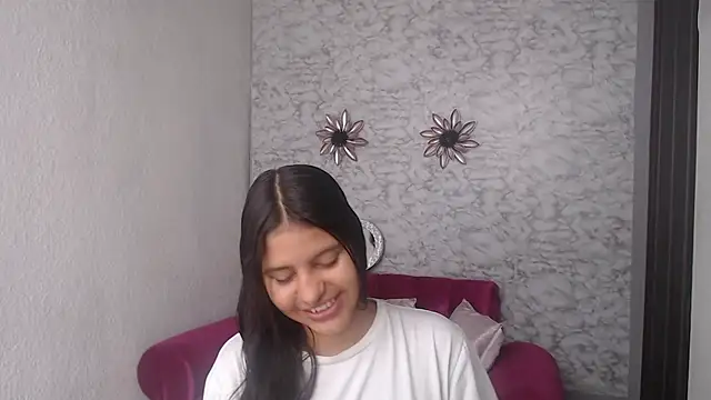 Snapshot of Evagirl69 chatting on September 30, 6:14 pm Evagirl69 online show from September 30, 6:14 pm