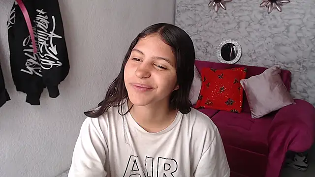 Evagirl69 online show from December 15, 6:25 pm