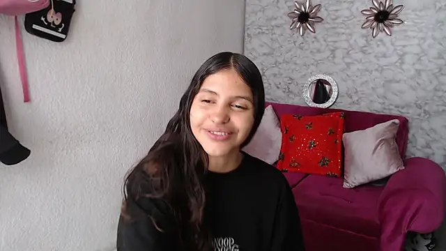 Evagirl69 online show from December 16, 6:23 pm