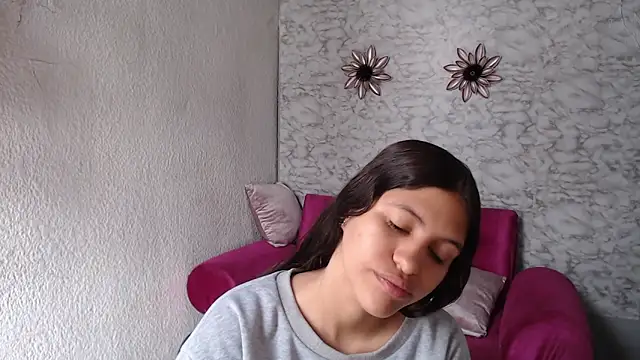 Evagirl69 online show from April 23, 12:22 pm