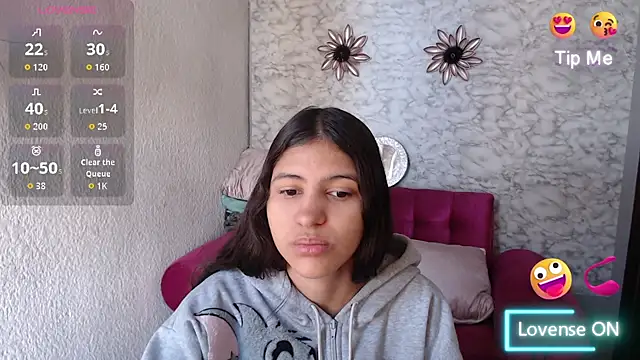 Snapshot of Evagirl69 chatting on July 6, 12:12 pm Evagirl69 online show from July 6, 12:12 pm