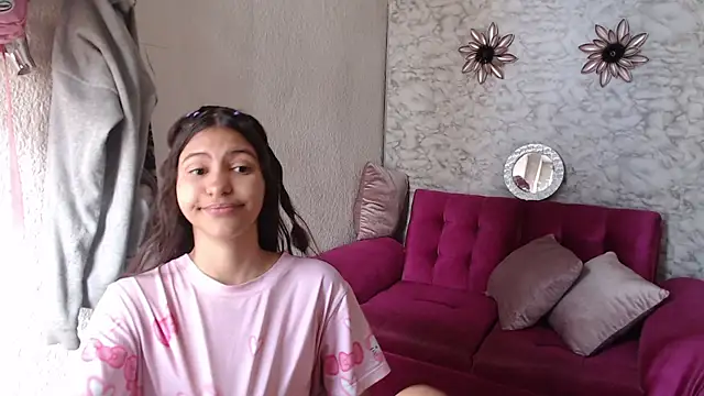 Evagirl69 online show from June 2, 12:27 pm