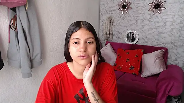 Evagirl69 online show from December 17, 6:24 pm