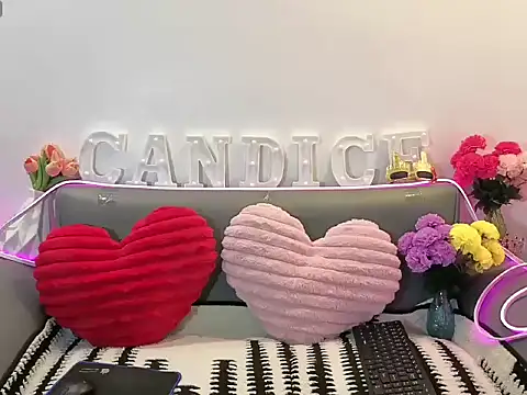 Snapshot of candiceempire chatting on June 3, 5:41 am candiceempire online show from June 3, 5:41 am