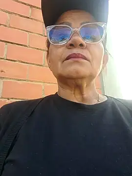 Vickysweeeettt online show from March 26, 12:47 pm