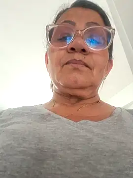 Vickysweeeettt online show from December 19, 5:15 pm