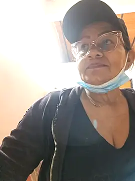 Vickysweeeettt online show from April 5, 10:11 am