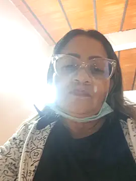 Vickysweeeettt online show from March 23, 1:06 am