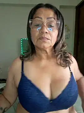 Vickysweeeettt online show from June 1, 2:39 pm