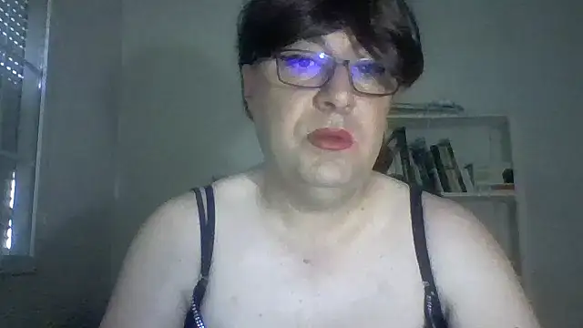 Snapshot of nataliacd chatting on September 19, 10:08 am nataliacd online show from September 19, 10:08 am