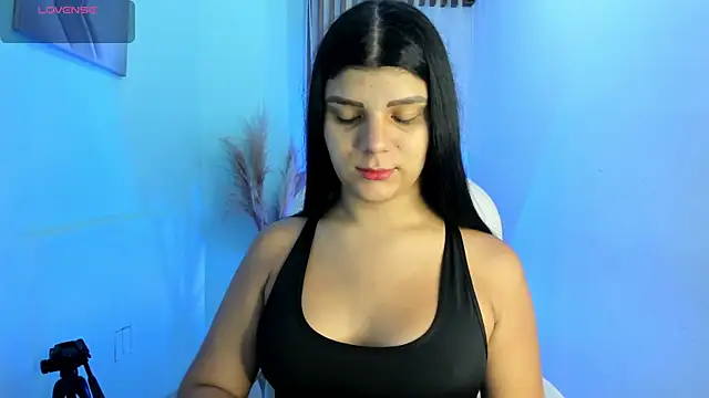 PauliinaBelle  online show from January 8, 1:17 pm