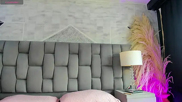 PauliinaBelle  online show from June 13, 1:53 pm