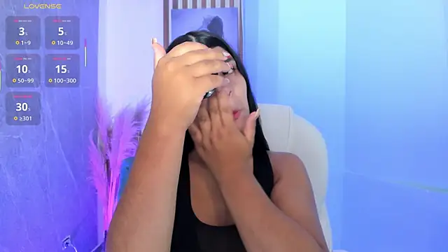 PauliinaBelle  online show from May 15, 1:31 pm