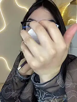 Zoe Serrat online show from December 1, 12:39 pm