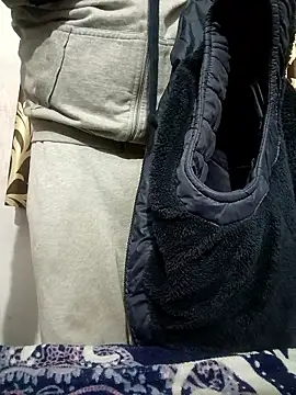 vardh033 online show from January 14, 3:15 pm