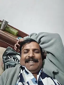 Snapshot of vardh033 chatting on November 10, 9:36 am vardh033 online show from November 10, 9:36 am