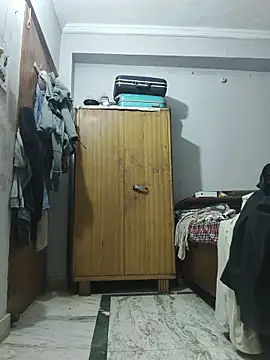 Snapshot of vardh033 chatting on November 14, 6:17 am vardh033 online show from November 14, 6:17 am