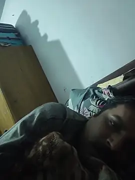 vardh033 online show from March 6, 7:53 pm