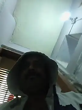 vardh033 online show from January 11, 7:26 am