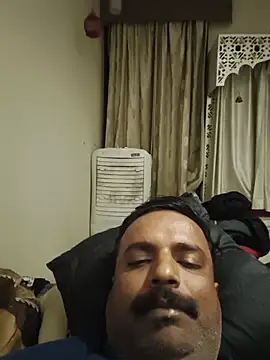 Snapshot of vardh033 chatting on November 26, 9:15 pm vardh033 online show from November 26, 9:15 pm