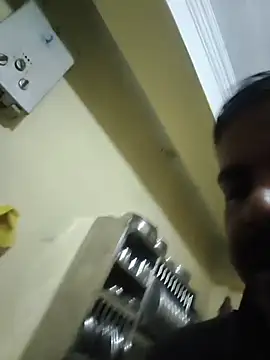 Snapshot of vardh033 chatting on November 25, 5:52 am vardh033 online show from November 25, 5:52 am