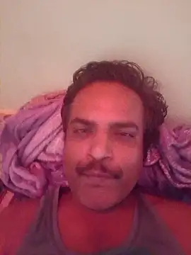 Snapshot of vardh033 chatting on September 20, 4:50 am vardh033 online show from September 20, 4:50 am