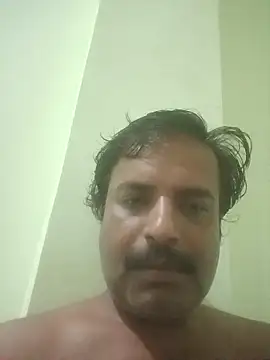 Snapshot of vardh033 chatting on September 28, 2:29 am vardh033 online show from September 28, 2:29 am
