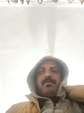 vardh033 online show from January 13, 5:17 pm