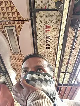 vardh033 online show from December 20, 8:06 am