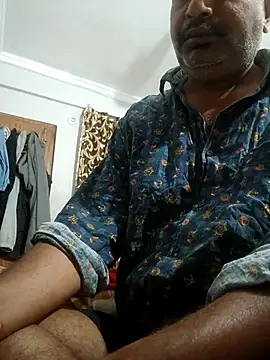 vardh033 online show from April 6, 2:07 am