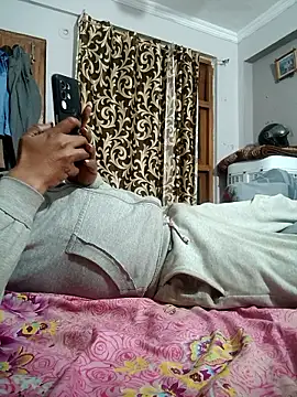 vardh033 online show from February 10, 3:11 pm