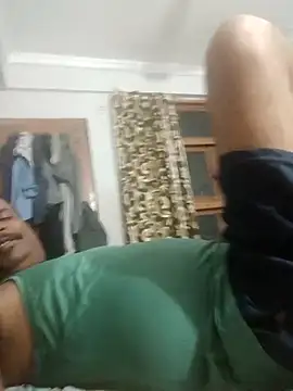 vardh033 online show from April 16, 6:08 pm