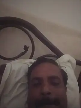 Snapshot of vardh033 chatting on October 22, 7:46 pm vardh033 online show from October 22, 7:46 pm