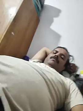 Snapshot of vardh033 chatting on November 1, 2:44 pm vardh033 online show from November 1, 2:44 pm