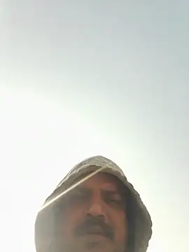 vardh033 online show from January 10, 5:47 am