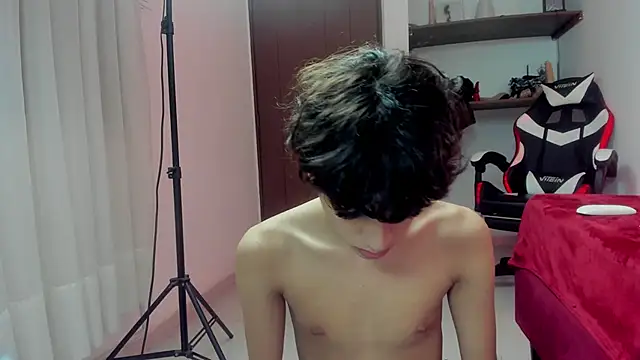 Snapshot of lightboy0 chatting on September 28, 2:24 pm lightboy0 online show from September 28, 2:24 pm