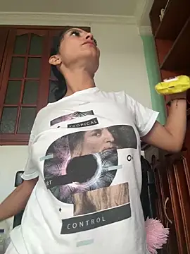 Snapshot of AlisSon__hot chatting on June 17, 11:53 am AlisSon hot online show from June 17, 11:53 am