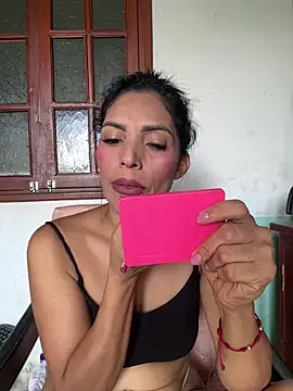Snapshot of AlisSon__hot chatting on June 3, 6:12 pm AlisSon hot online show from June 3, 6:12 pm