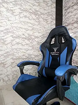 Snapshot of AlisSon__hot chatting on December 1, 1:17 am AlisSon hot online show from December 1, 1:17 am