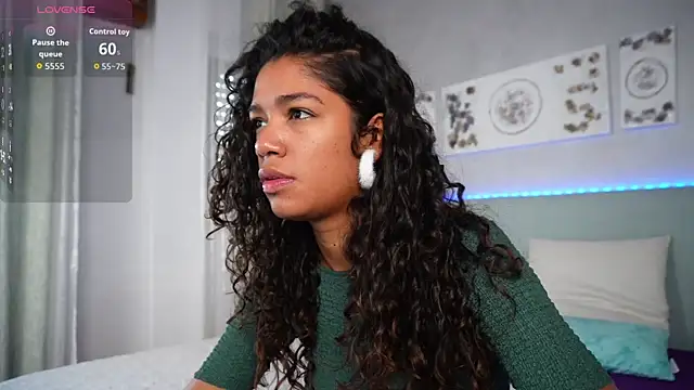 Snapshot of LibertyLust chatting on October 25, 8:46 am LibertyLust online show from October 25, 8:46 am