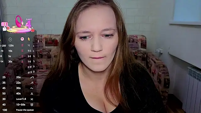 Snapshot of AlisaWyn chatting on September 12, 11:54 am AlisaWyn online show from September 12, 11:54 am