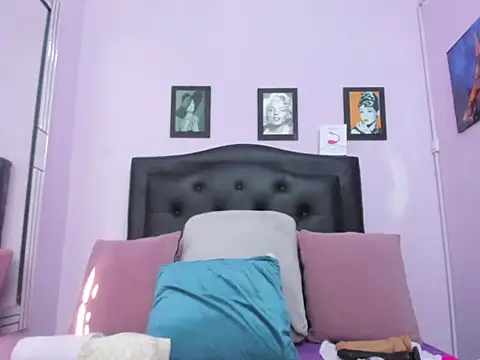 monalind220 online show from March 10, 1:26 pm