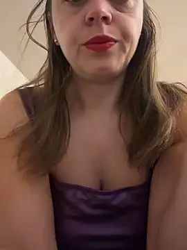 Snapshot of ladywithbigass chatting on October 11, 4:35 am ladywithbigass online show from October 11, 4:35 am