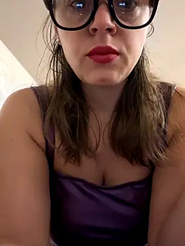Snapshot of ladywithbigass chatting on September 29, 4:41 am ladywithbigass online show from September 29, 4:41 am