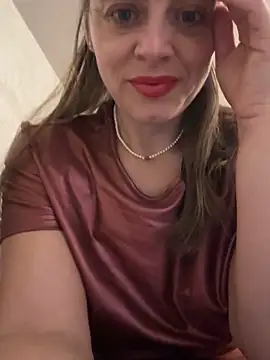 ladywithbigass online show from November 17, 6:06 am