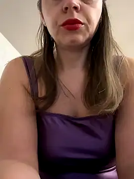 ladywithbigass online show from November 18, 5:44 am