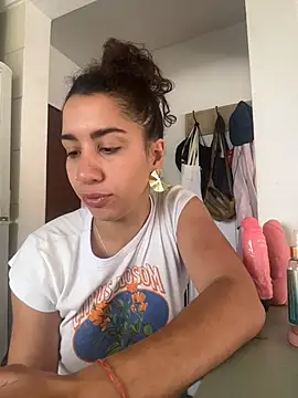 Souphicherry online show from March 6, 5:52 pm