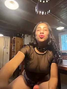 Souphicherry online show from March 25, 8:41 pm