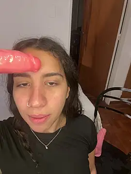 Souphicherry online show from January 8, 11:33 pm